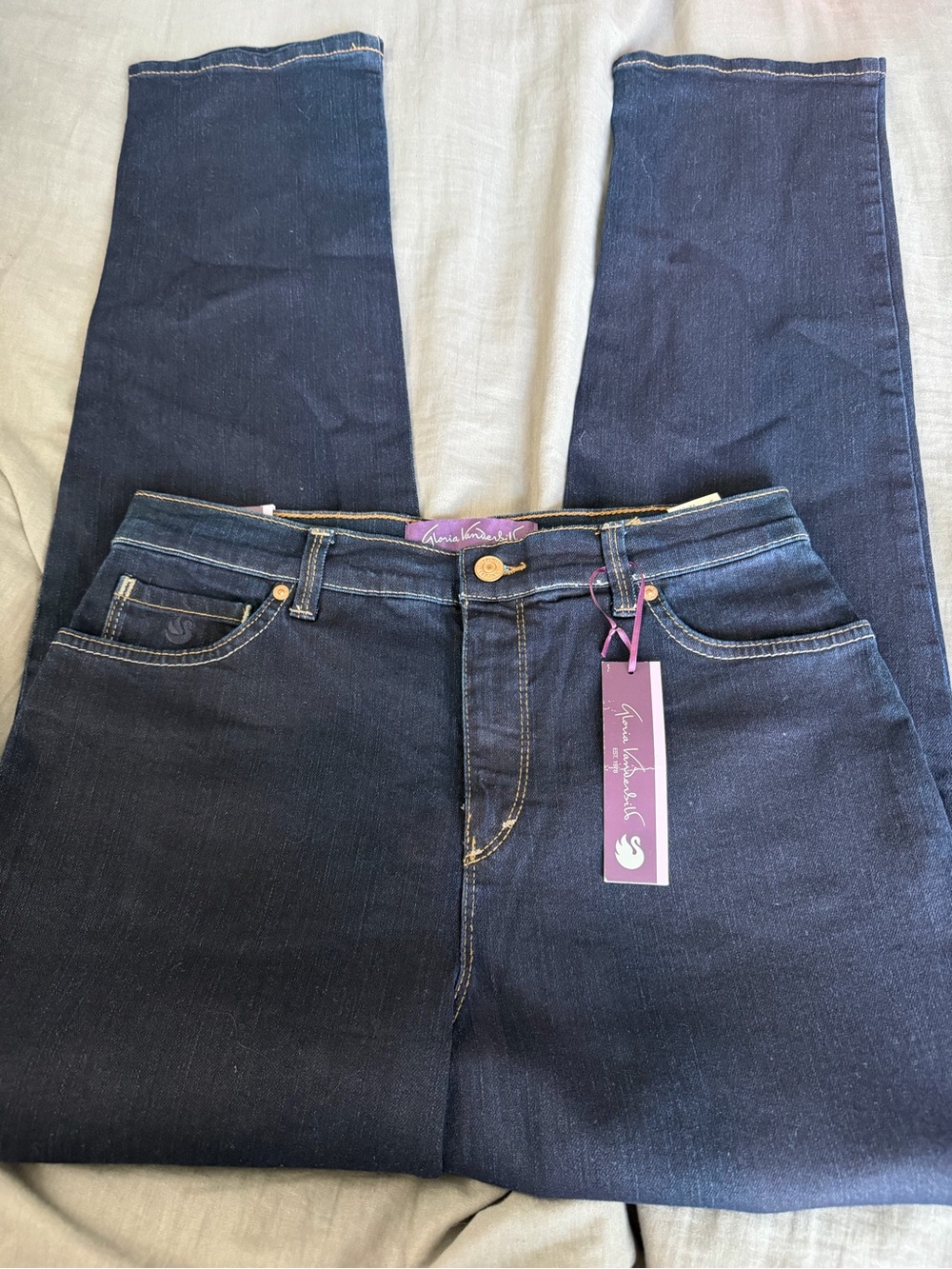 NWT Gloria Vanderbilt Women's AMANDA Skinny Jeans 8